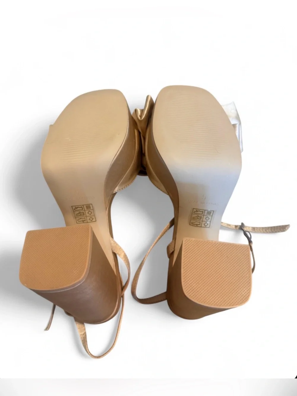 Bow Platform Sandals - Gold